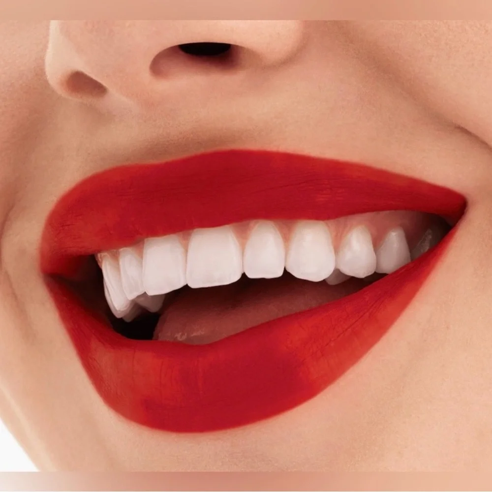 MAC Cosmetics Locked Kiss Red Lipstick In (81 GUTSY)